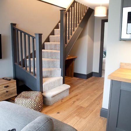 Little Elm - Luxury Home From Home, Free Parking, 30-40 Mins Walk From Bath City Centre Екстер'єр фото