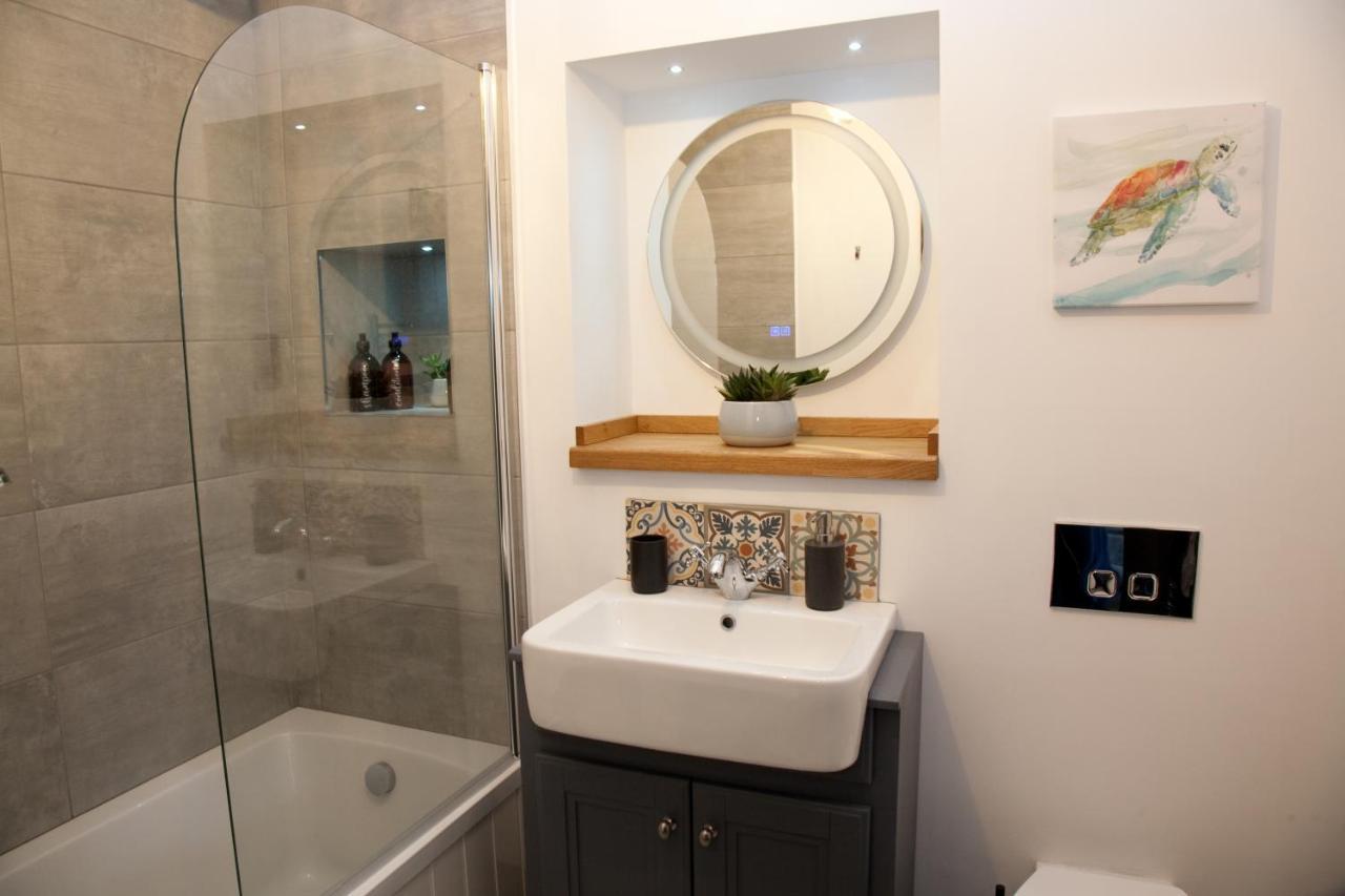 Little Elm - Luxury Home From Home, Free Parking, 30-40 Mins Walk From Bath City Centre Екстер'єр фото